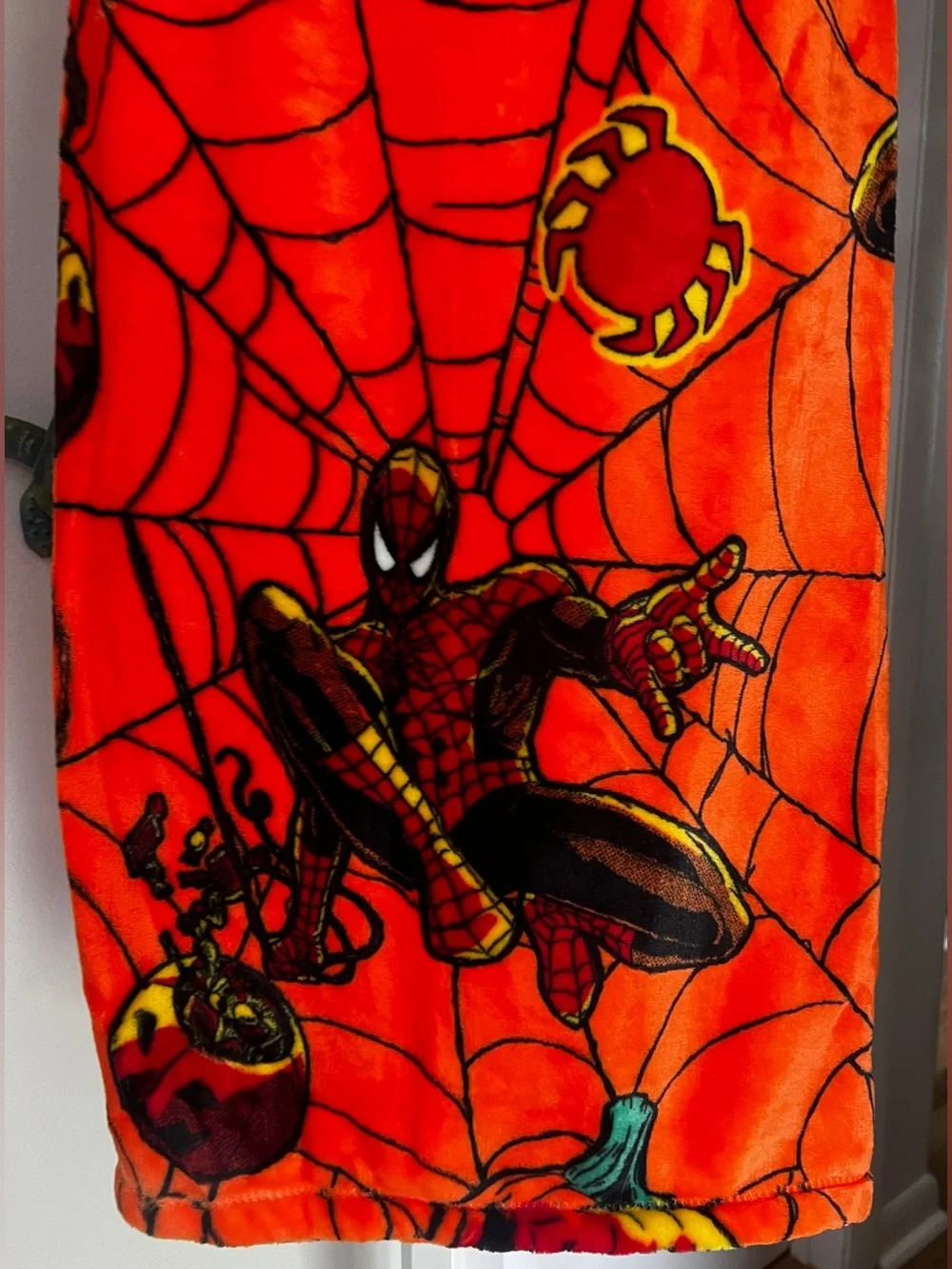 NEW Spiderman Halloween Blanket 50”x70”